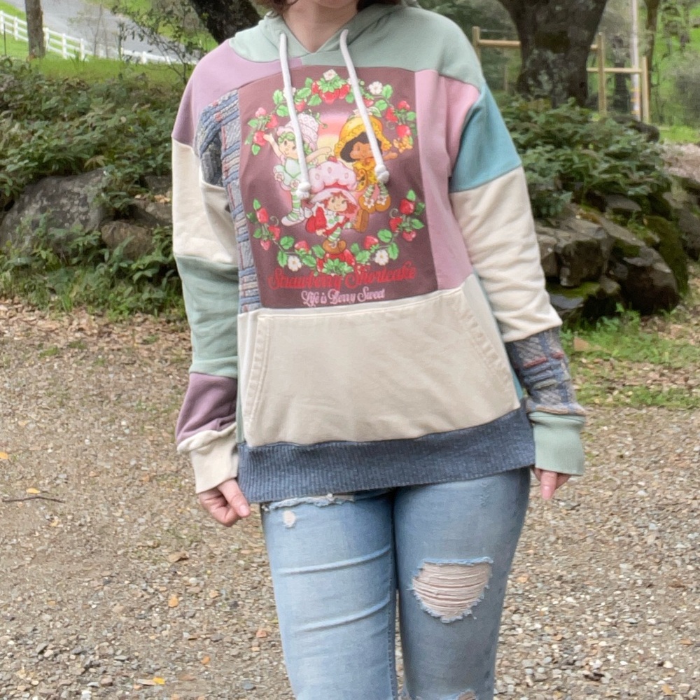 Vintage-Inspired Multicolor Women's Hoodie